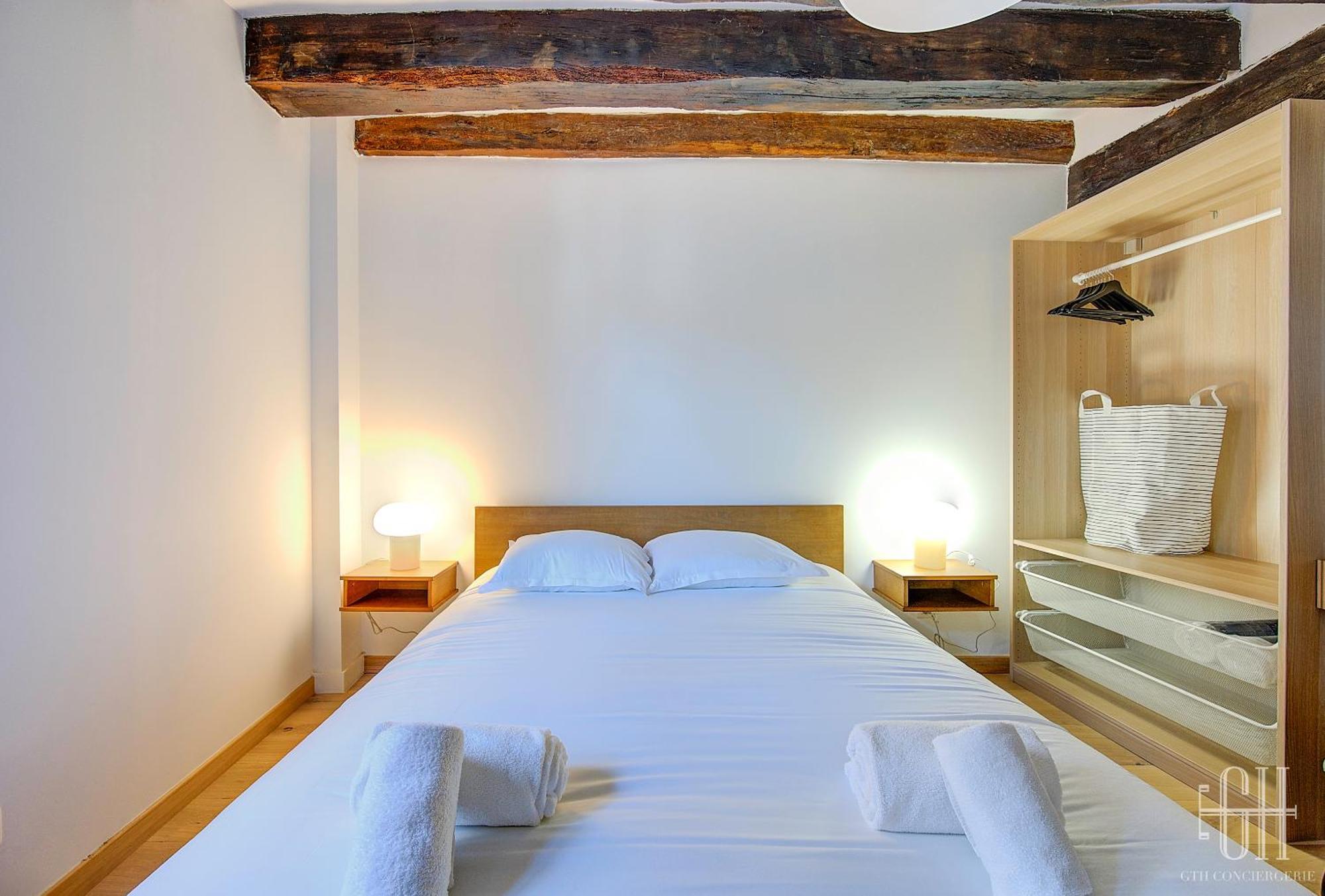 Appartement Avec 2 Chambres, Bureau Et Wifi Fibre Tours Extérieur photo