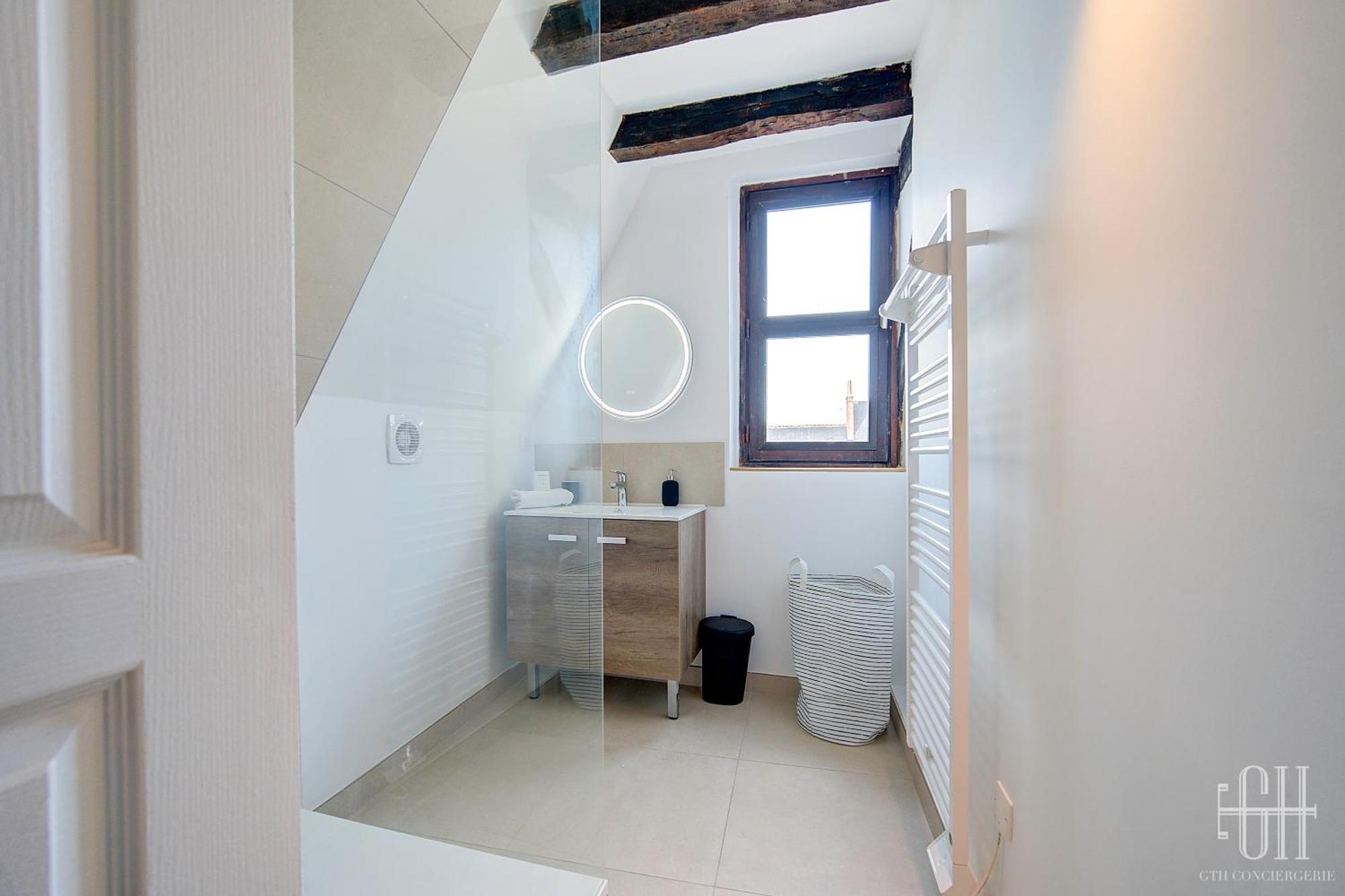 Appartement Avec 2 Chambres, Bureau Et Wifi Fibre Tours Extérieur photo